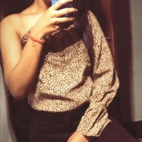 Cheetah Print One-Shoulder Top - Picture 5 of 8